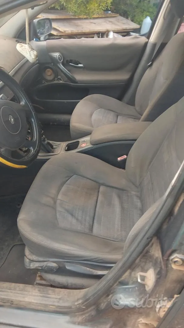 Renault Laguna 2006 photo 4
