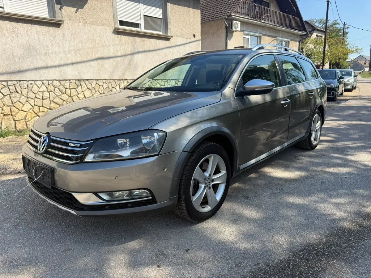 Volkswagen Passat 2014 photo 2