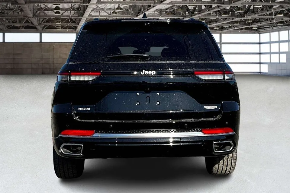 Jeep Grand Cherokee 2024 photo 4