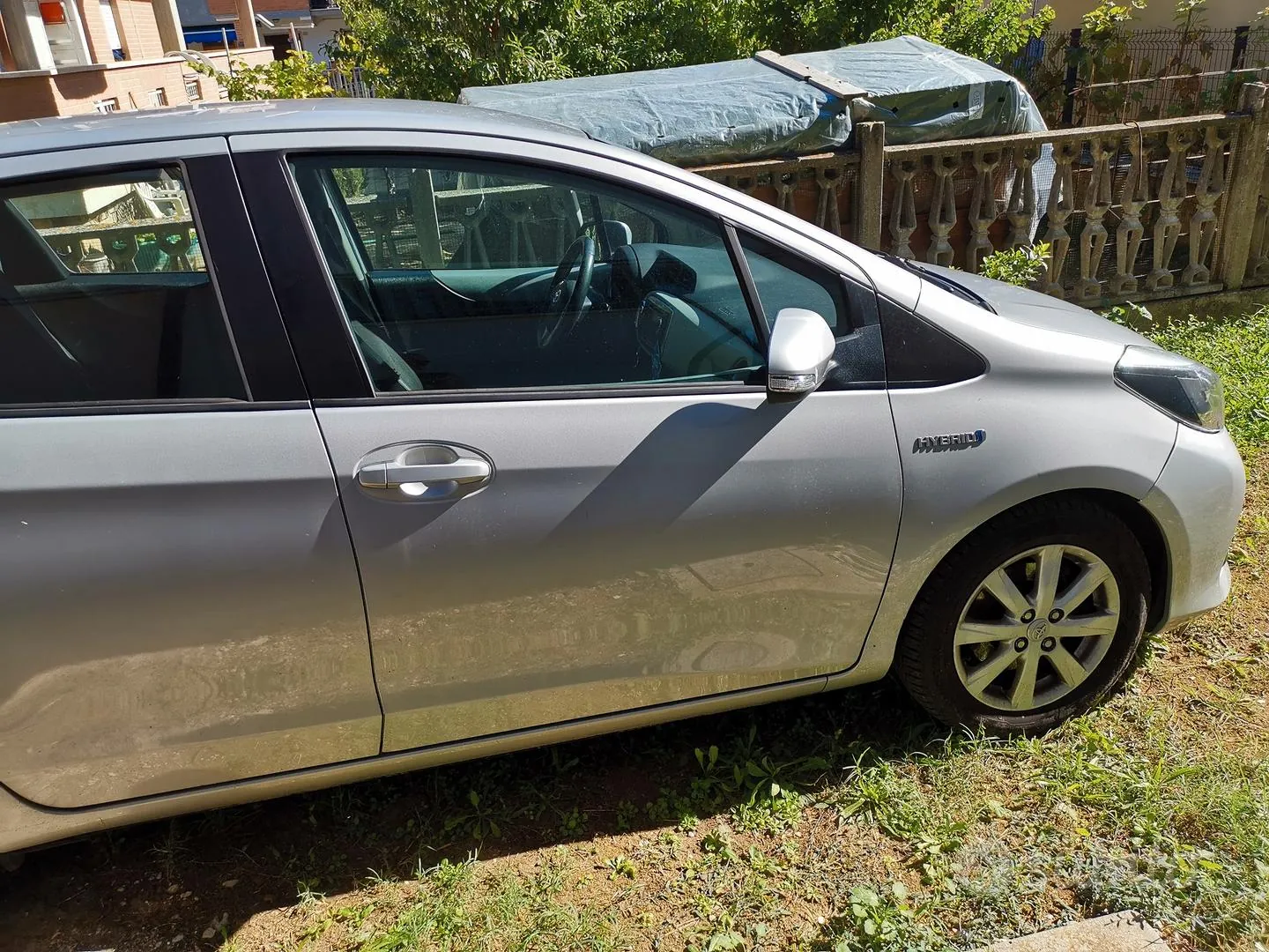 Toyota Yaris 2014 photo 3