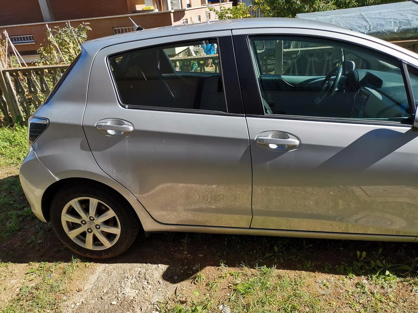 Toyota Yaris 2014 photo 4