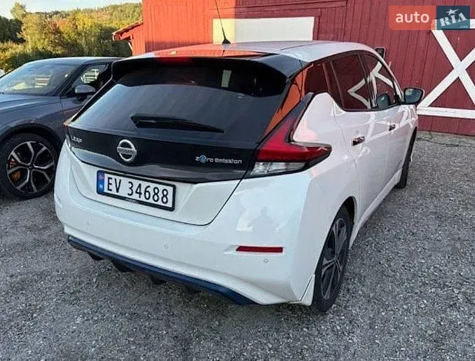 Nissan Leaf 2018 photo 4
