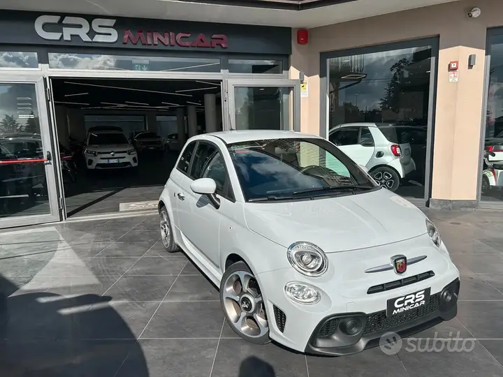 Abarth 595 2022 photo 2