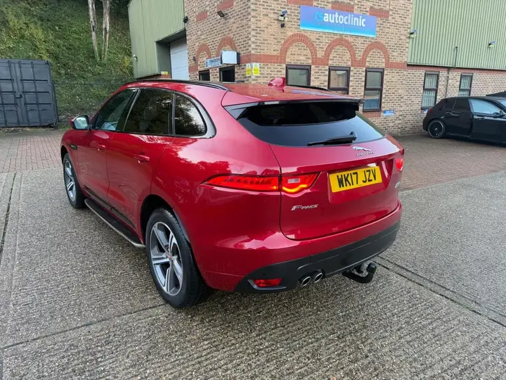 Jaguar F-Pace 2017 photo 4
