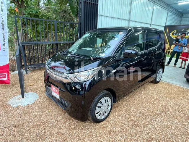 Mitsubishi Ek Wagon 2025 photo 2