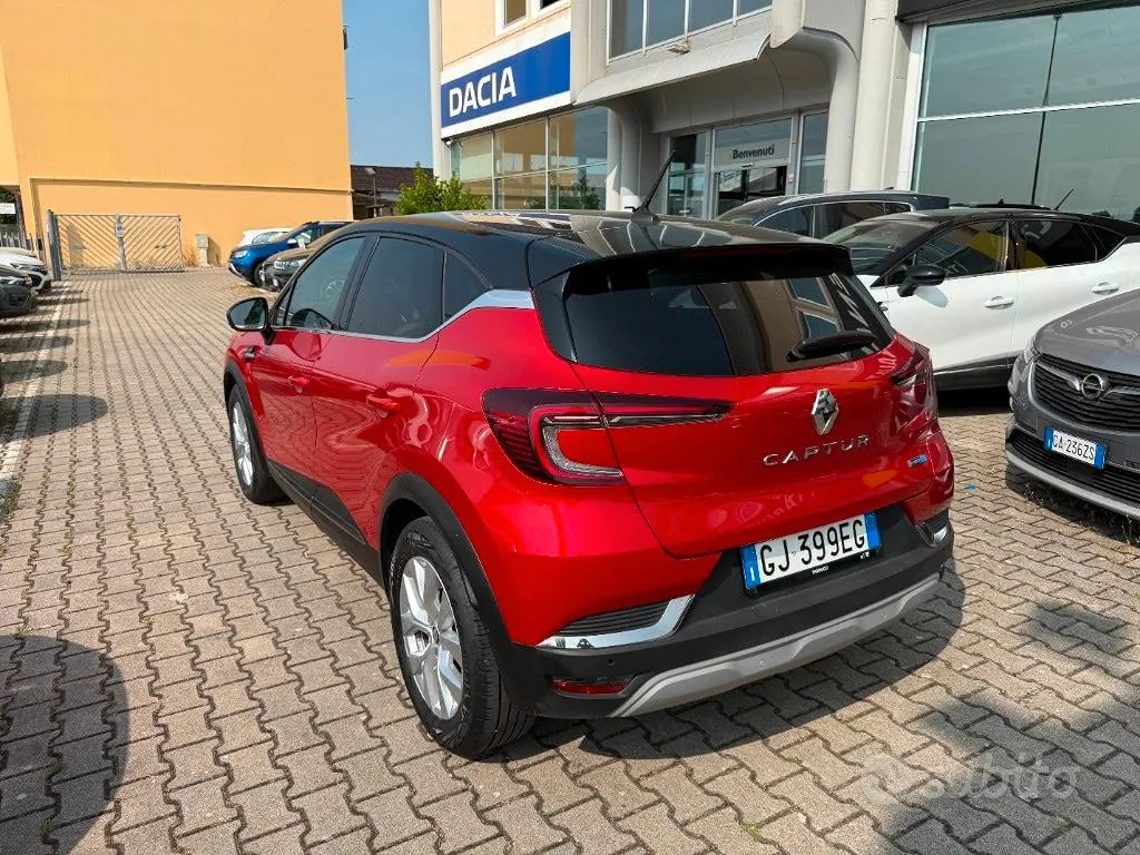 Renault Captur 2022 photo 3