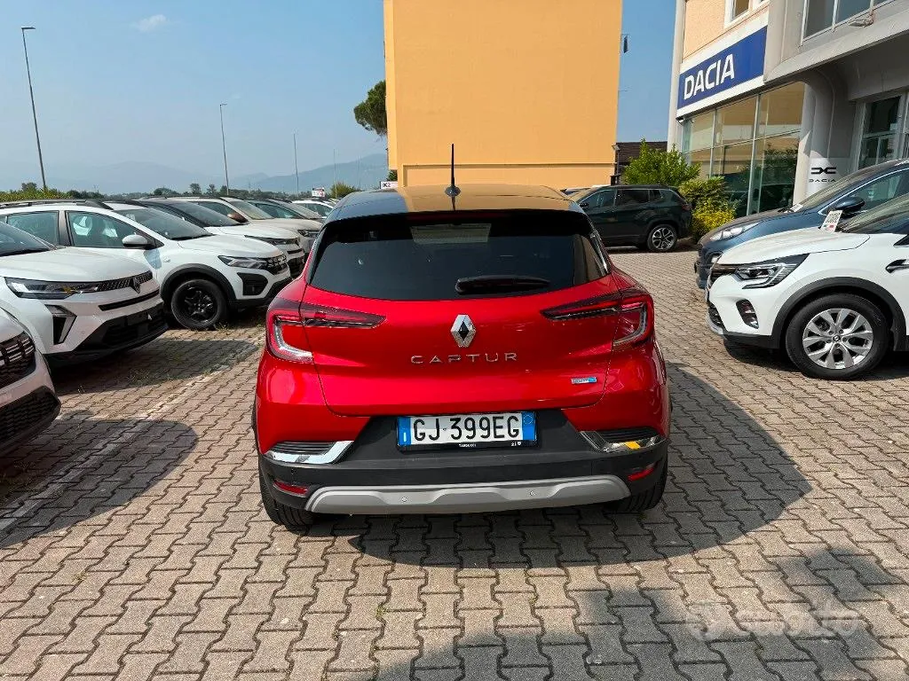 Renault Captur 2022 photo 4
