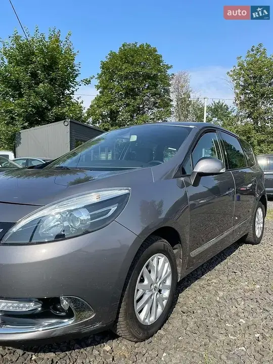 Renault Grand Scenic 2016 photo 3