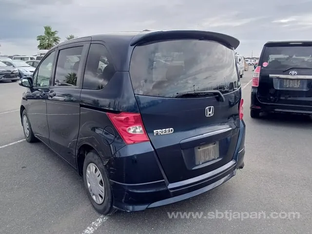 Honda Freed G 2009 photo 3