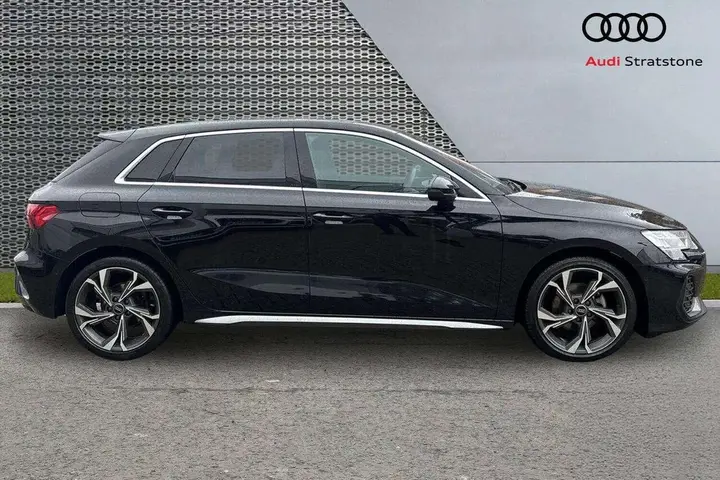 Audi A3 2024 photo 4