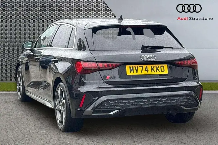 Audi A3 2024 photo 3