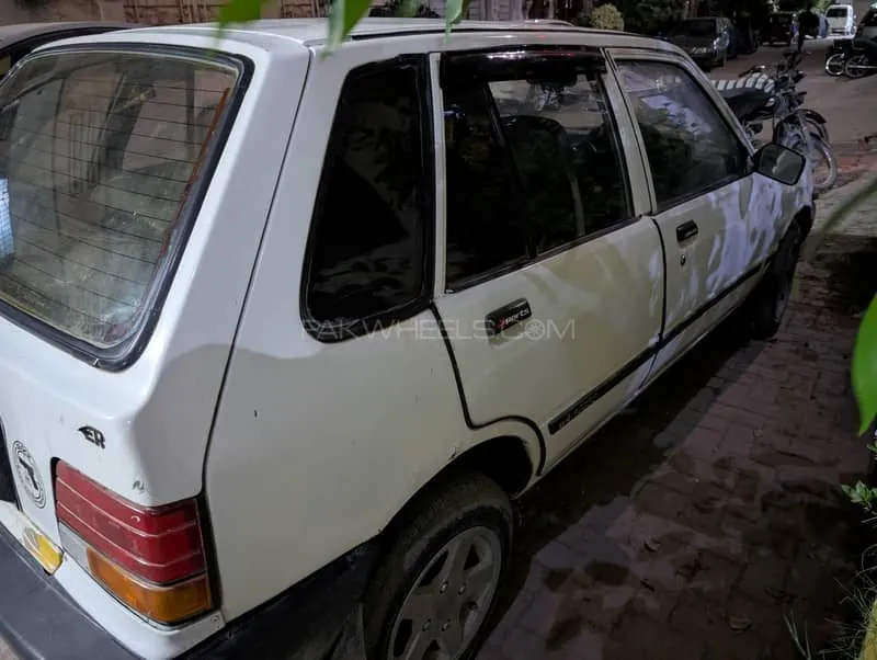 Suzuki Khyber