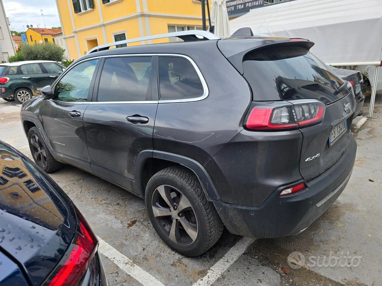 Jeep Cherokee 2018 photo 3