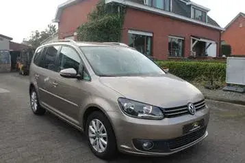Volkswagen Touran 2012 photo 3
