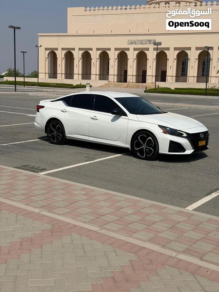 Nissan Altima