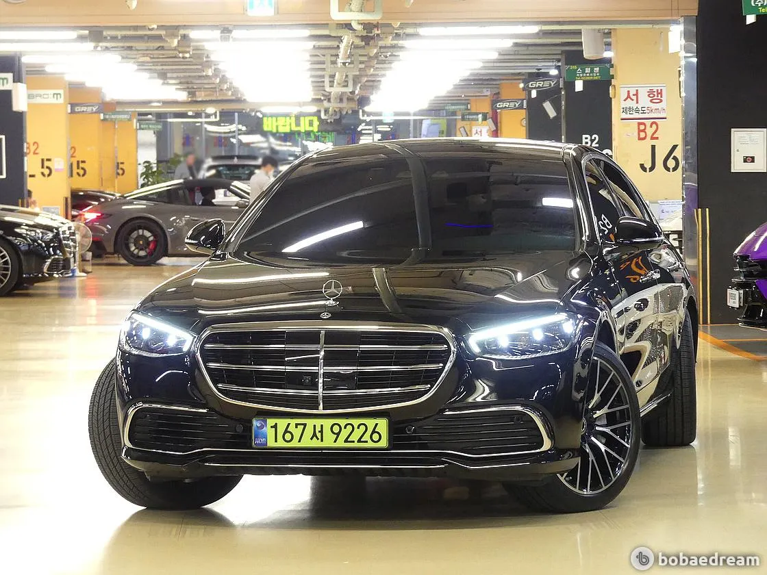 Mercedes-Benz S580