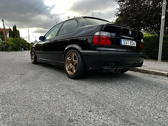 BMW 323Ti 1998 photo 4