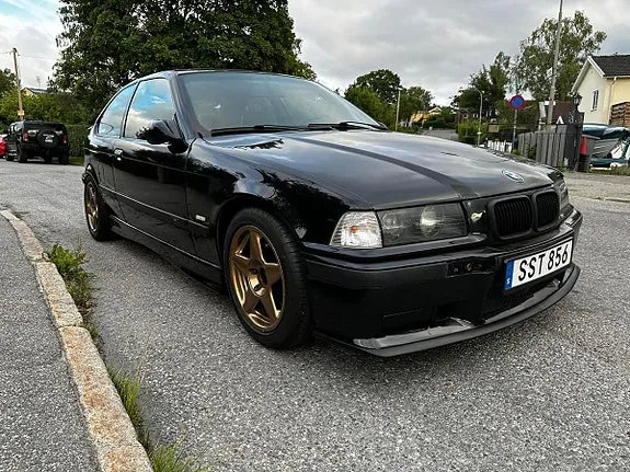 BMW 323Ti