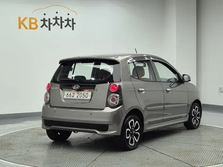 Kia Morning 2010 photo 3