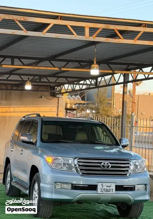 Toyota Land Cruiser 2011 photo 2