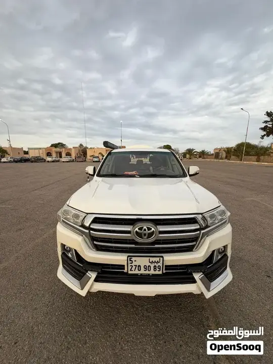 Toyota Land Cruiser 2011 photo 5