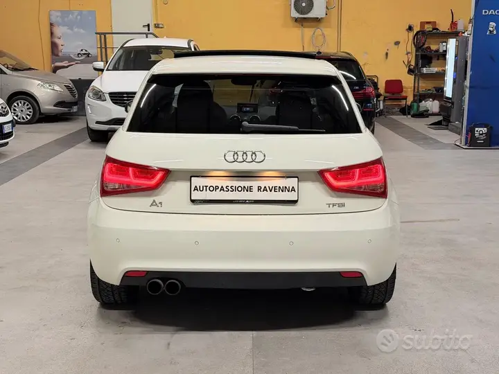 Audi A1 2011 photo 4