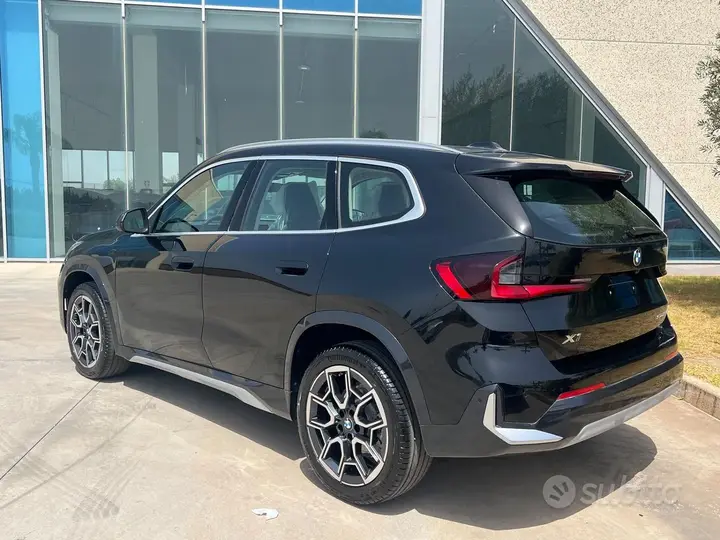 BMW X1 2023 photo 3