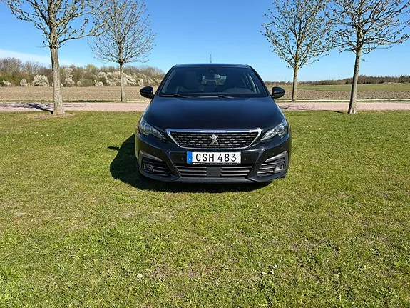 Peugeot 308 2018 photo 2
