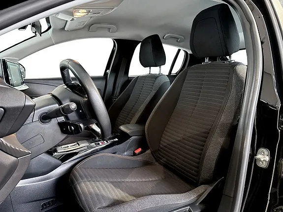 Peugeot E-208 2022 photo 4