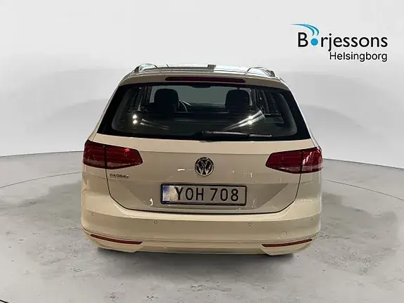 Volkswagen Passat 2018 photo 4