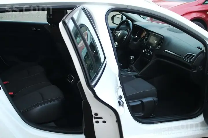 Renault Megane 2017 photo 3