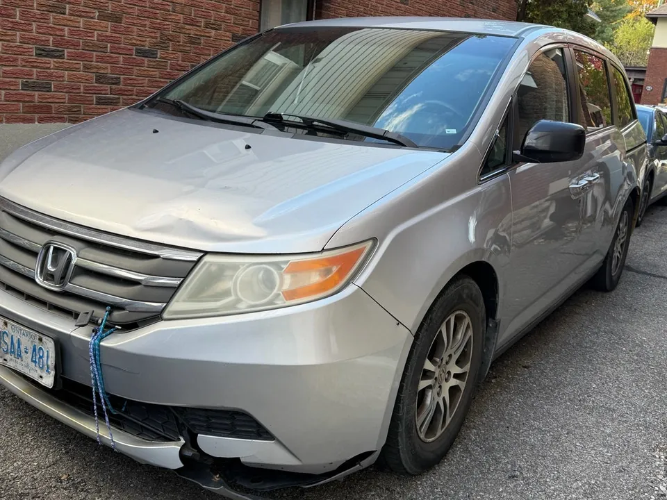 Honda Odyssey 2011 photo 5
