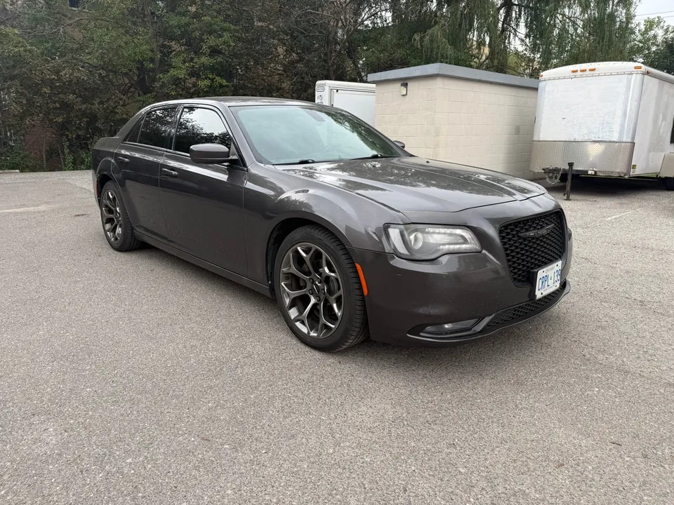 Chrysler 300S 2015 photo 2