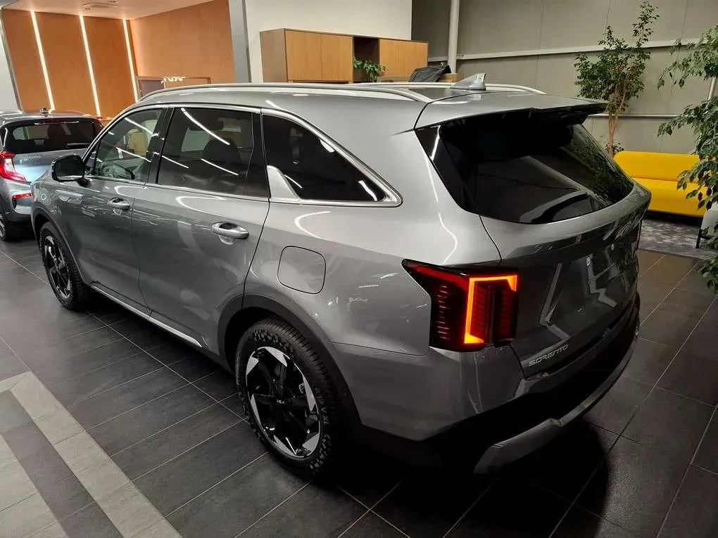 Kia Sorento photo 3