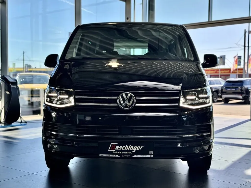 Volkswagen Multivan 2016 photo 2