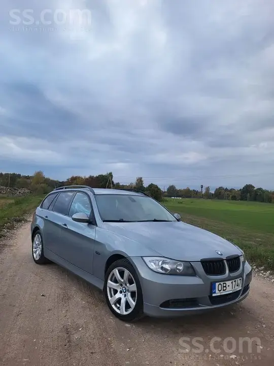 BMW 320 2005 photo 4