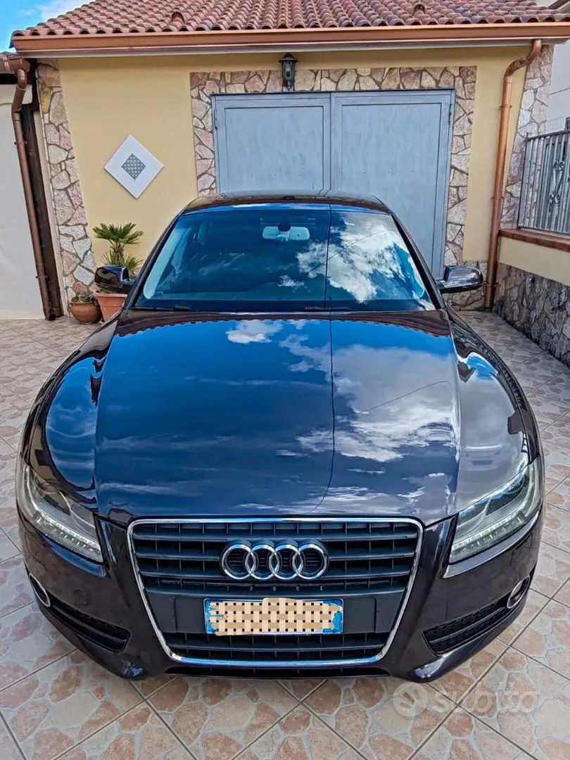 Audi A5 2010 photo 2