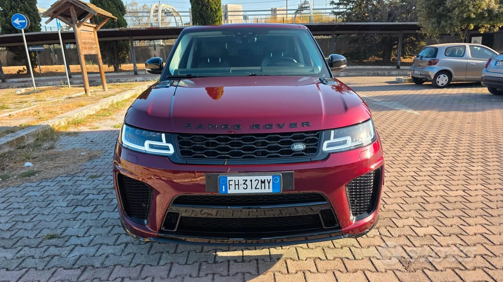 Land Rover Range Rover Sport 2017 photo 2