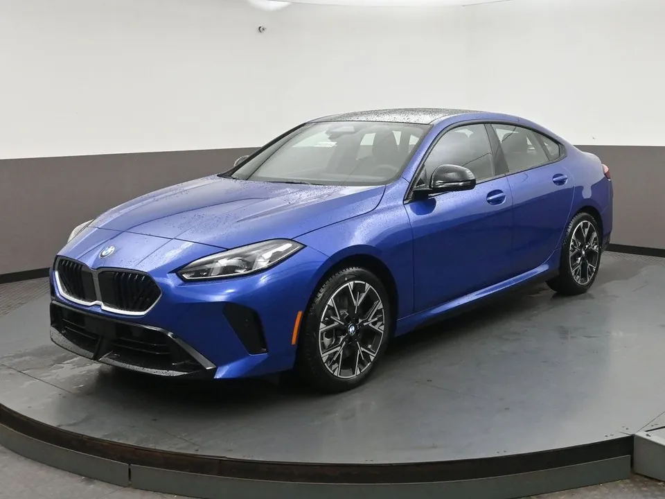BMW 2 Series 2026 photo 3