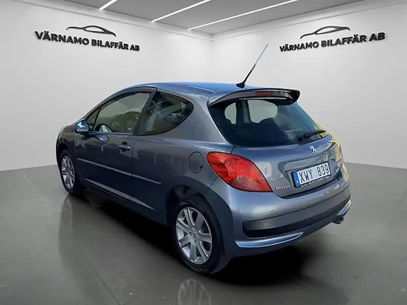 Peugeot 207 2006 photo 3