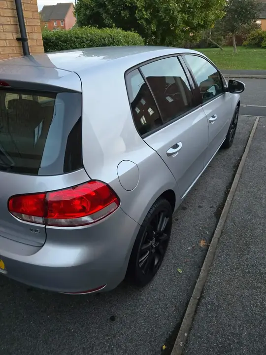 Volkswagen Golf 2009 photo 3