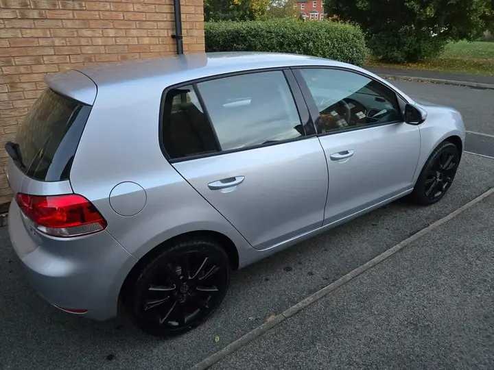 Volkswagen Golf 2009 photo 4