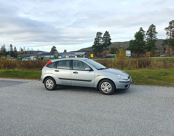 Ford Focus 2004 photo 3