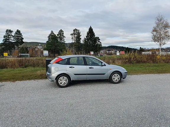 Ford Focus 2004 photo 4