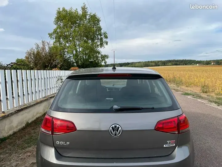 Volkswagen Golf 2015 photo 2