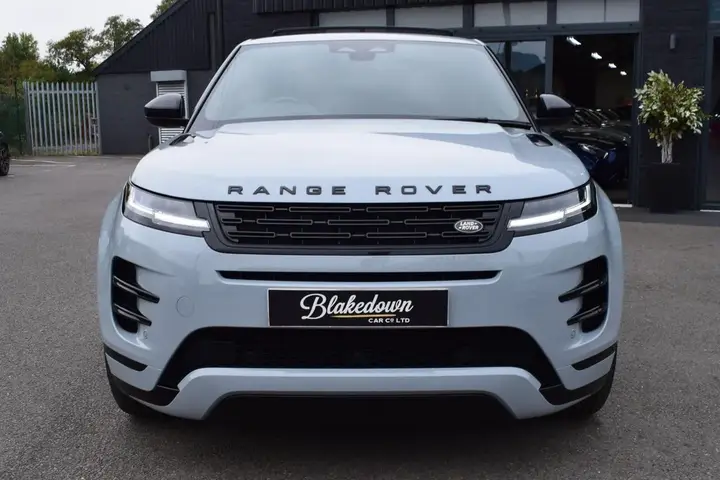 Land Rover Range Rover Evoque 2024 photo 2