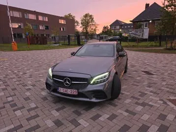 Mercedes-Benz C180