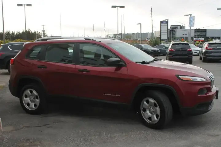Jeep Cherokee 2016 photo 4