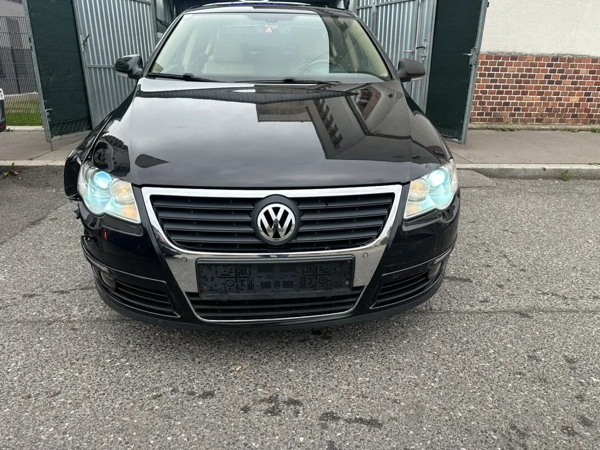 Volkswagen Passat 2010 photo 2
