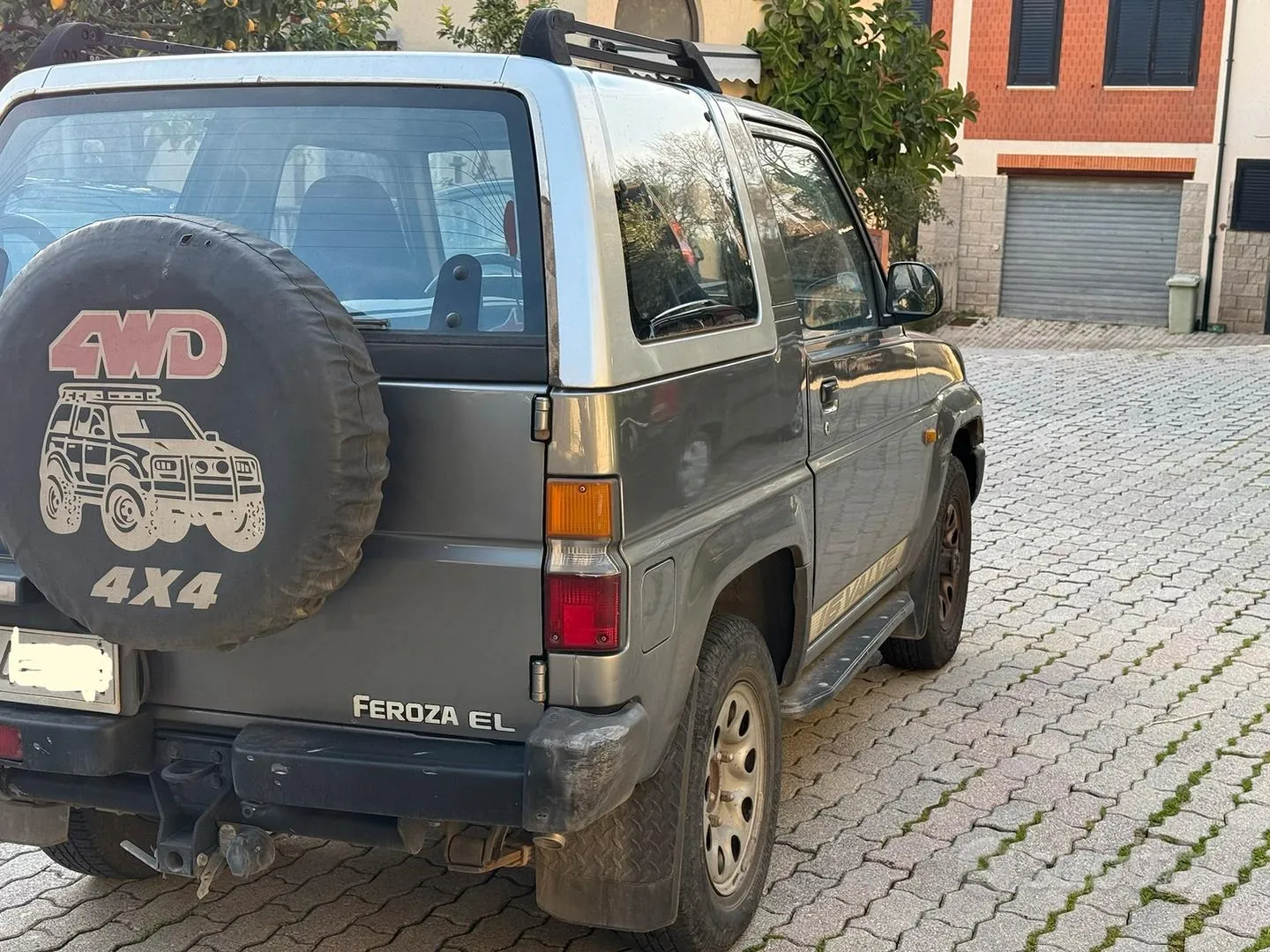 Daihatsu Feroza 1990 photo 2